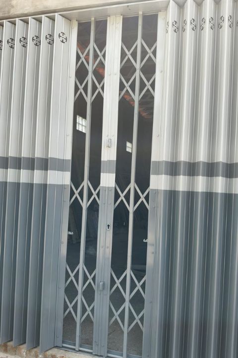 pintu harmonika gresik head h2 - 2