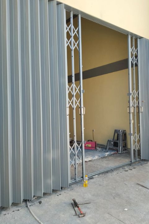 pintu harmonika gresik head h2 - 5